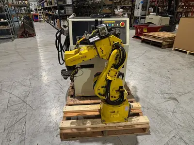 Used FANUC M-6IB ROBOT SYSTEM, CONTROLLER, CABLES, TEACH PENDANT Robot Parts | Maverick Industrial Sales #1103086