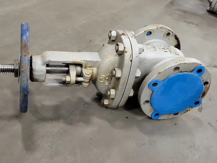 Used LENMARK INDUSTRIES 751 Valves/Fittings British Columbia CA | Lenmark #258146