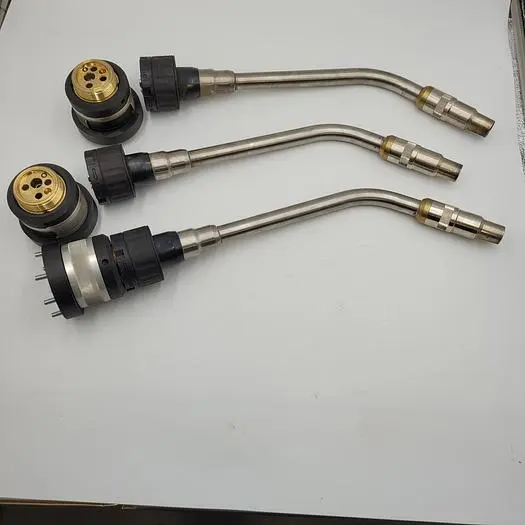 Used ABICOR BINZEL ABICOR BINZEL - ABIROB ROBOTIC WELDING ARM W500 45 DEGREE 69-43-22 & MOUNTING BASE WATER COOLED Misc Fasteners | ND Industrial Surplus #1218718
