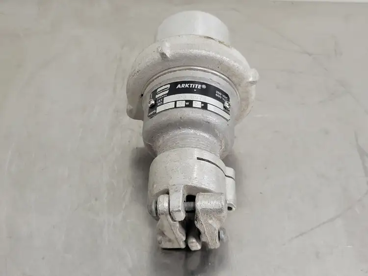 Used CROUSE-HINDS APJ3573 Cable & Wire British Columbia CA | Lenmark #253112
