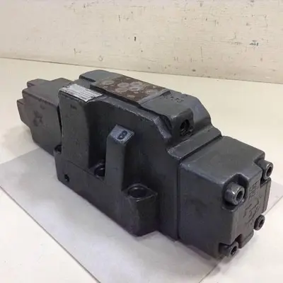 USED REXROTH 4WRZ25W332550/6A24N9EK4