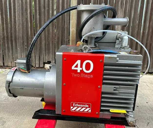 EDWARDS E2M40 HIGH VACUUM PUMP 40 TWO STAGE