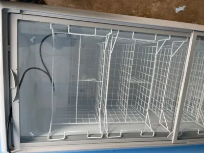 75-0007 Master-Bilt MSF-71AN Glass Chest Freezer