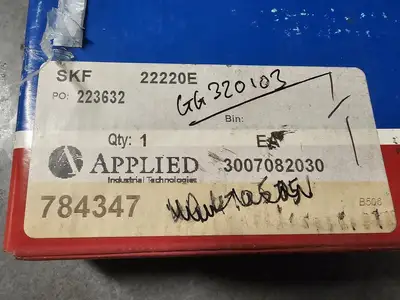 NEW SKF 22220 E