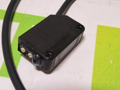 OMRON E3Z-D62 PHOTOELECTRIC SENSOR SWITCH