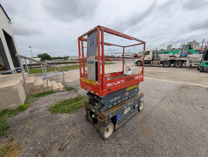 Used 2016 Skyjack SJ3219 Scissor Lifters Texas US | Stack Equipment #1208784