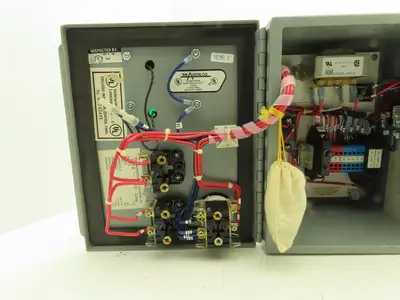 RITE-HITE DOK-LOK Vehicle Restraint Control Box 120V 1Ph 60Hz 1/6Hp w/Key