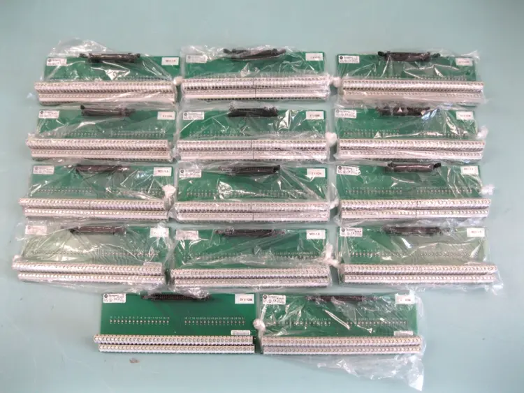 Used Allen-Bradley 1492-IFM40D24A-2 Automation Control (HMI) New Hampshire US | Bitter End Trading #1126616