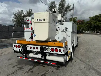 Used 2017 RAM 5500 Bucket (boom) trucks Florida US | Truck and Van Outlet #1509174