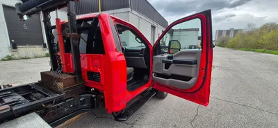 USED 2017 FORD F550