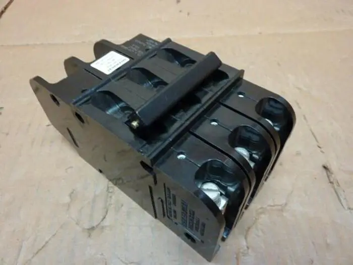 Used HEINEMANN CF3 G3-D Circuit Breakers Michigan US | Ideal Machinery #574382