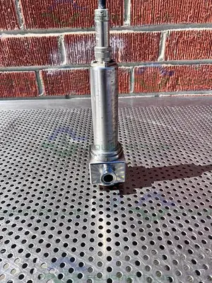 USED WEDGEWOOD TECHNOLOGY AF44VEQHNT1C2-C FLOW THROUGH SENSOR