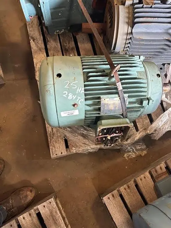 Used LEESON 284TC A.C. Motors Ohio US | Surplus Asset Holdings #1187551