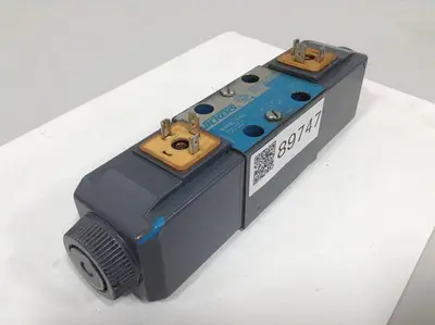 USED VICKERS DG4V-3-6C-M-U-HL7-60