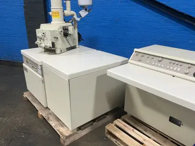 Used AMRAY INC 3200C Electron Microscopes Ohio US | HGR 24 #1463393