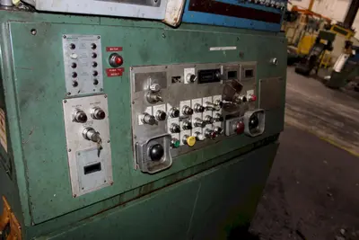 Used MINSTER E2-400-96-42 Straight Side Presses Ohio US | D & D Industries #1244447