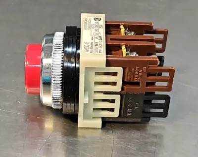 FUJI ELECTRIC AH30-ER11 Command Switch. Loc4B-18
