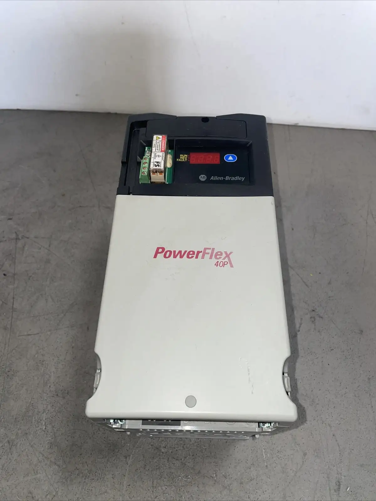 Allen Bradley 22D-D012N104 Series A Power Flex 40P AC Drive, 5.5kW/7.5HP - @1D