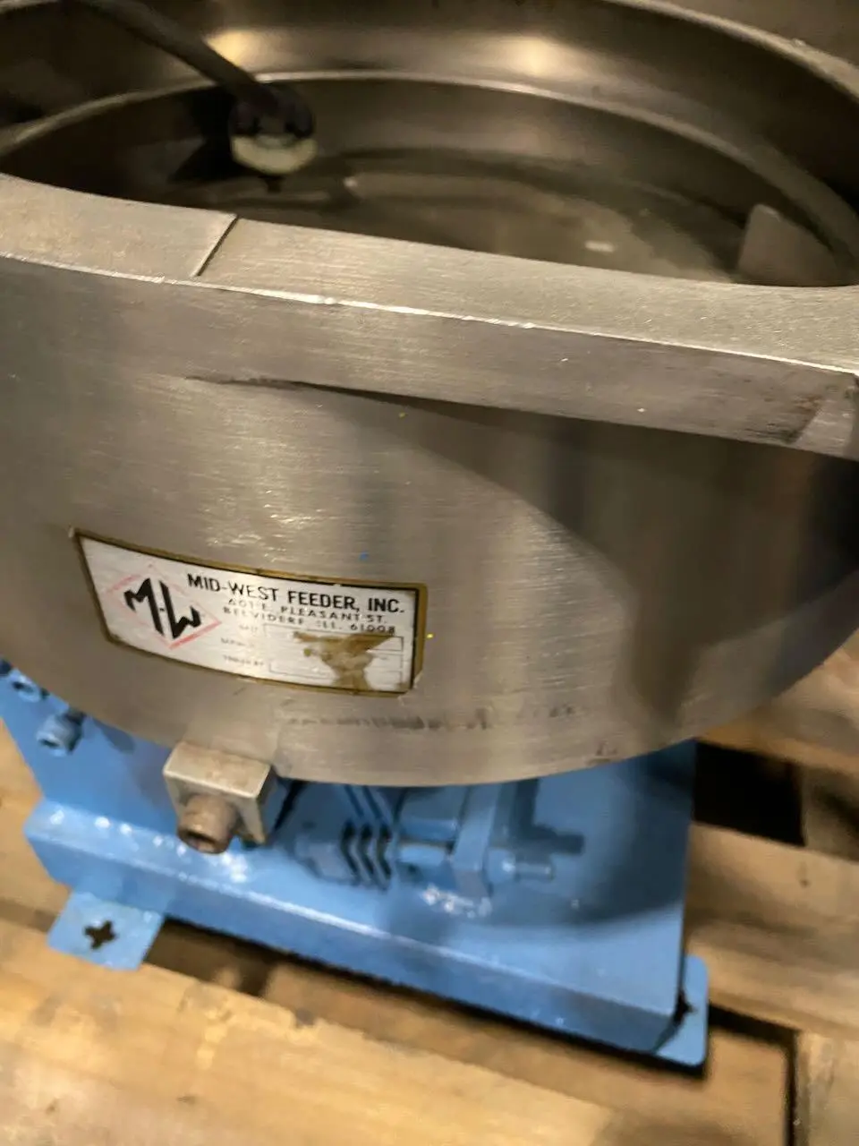 Midwest Feeder 15" Vibratory Bowl