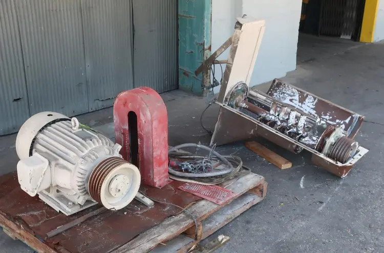 Used _UNKNOWN_ _UNKNOWN_ Lump Breaker Kentucky US | Special Projects International #170010