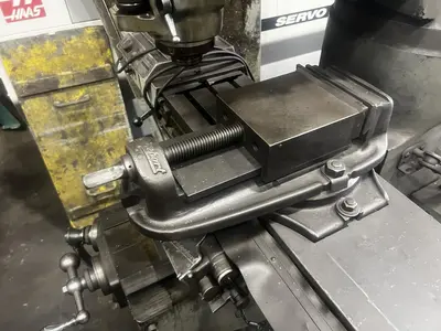 USED BRIDGEPORT VERTICAL