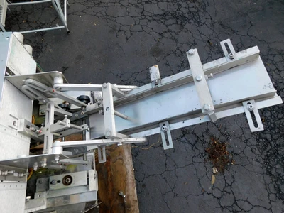 USED ELF AUTOMATIC CAPPER ACT 600