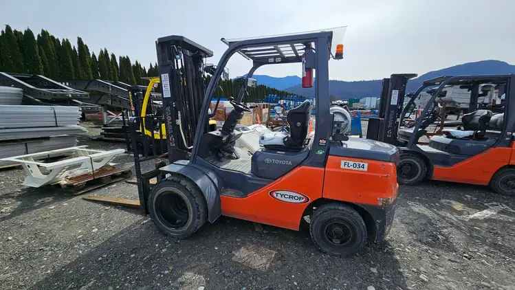 Used 2022 TOYOTA 8FGU32 Misc Forklifts British Columbia CA | Lenmark #913492