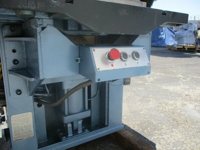 USED AMADA CSW-220