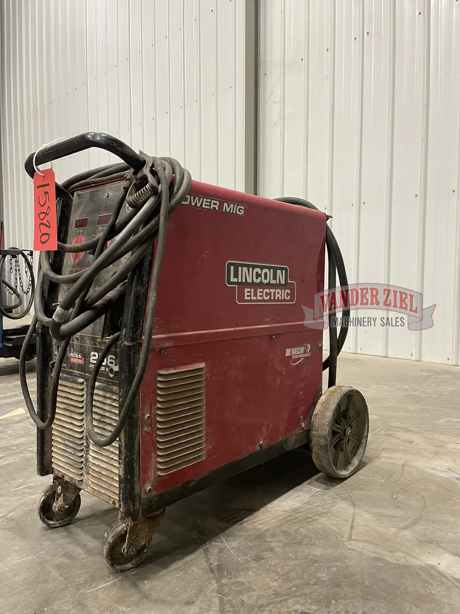 Lincoln Maxtrac Electric Power MIG 256 Welder K3068