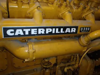 Caterpillar D398 600 KW Standby Generator w/612 Hours