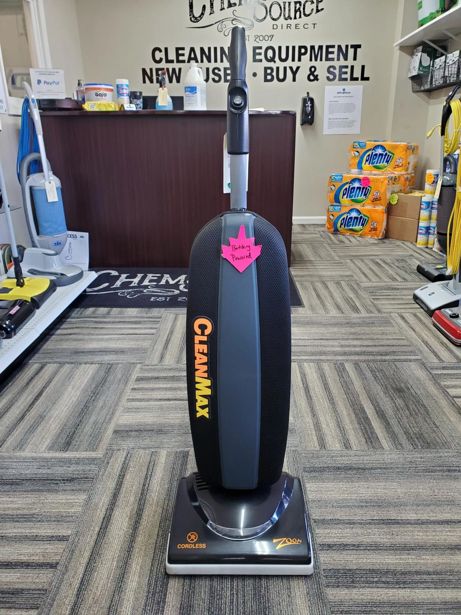 Clean Max Zoom 800 Battery Powered Upright Vacuum  NEW