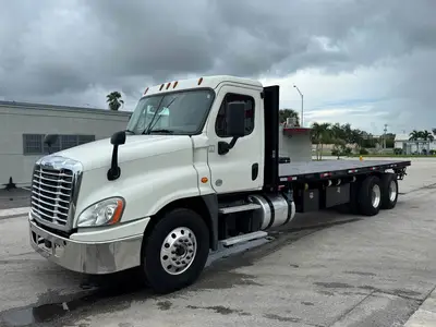 Used 2018 FREIGHTLINER CASCADIA Conventional trucks Florida US | Truck and Van Outlet #1509230