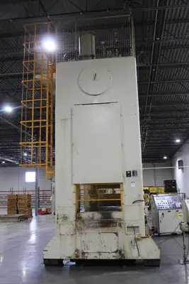 SEYI HSD H-440 Straight Side Press | Levy Recovery Group (3)