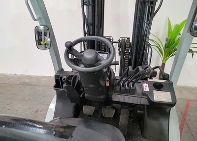 USED 2016 UNICARRIERS MUG1F2A35LV