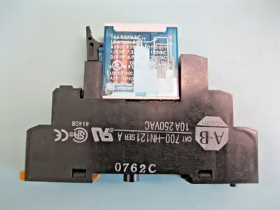 USED Allen-Bradley ["700-HK36Z24", "700-HN121"]