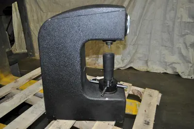 USED ROCKWELL HR-150 A