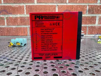 USED PR ELECTRONICS 2231 TRIP AMPLIFIER 24V W/ RELECO S3-B RELAY SOCKET