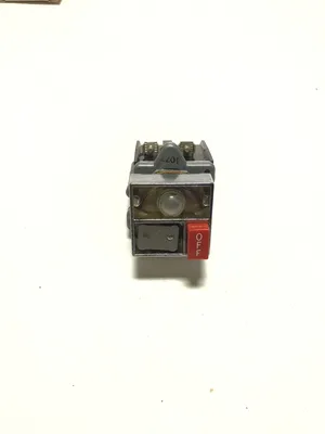 Cutler-Hammer E30DG Compact Pushbutton Operator W/Indicator Light