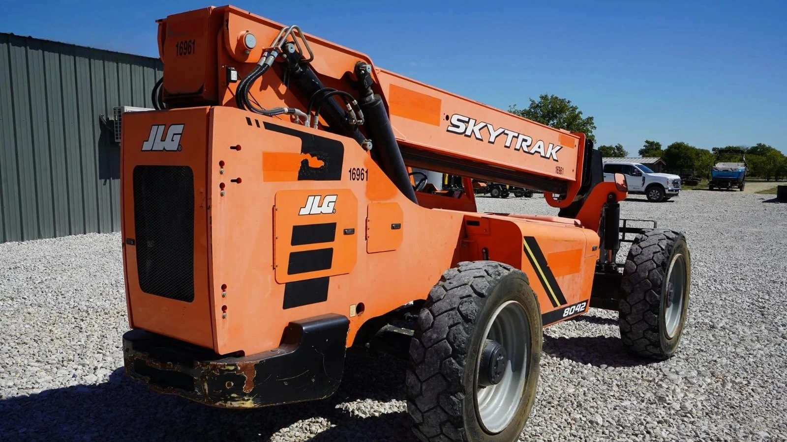 USED 2015 SkyTrak 6042