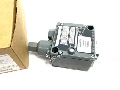 USED ALLEN-BRADLEY SER. A ELECTRO-MECHANICAL PRESSURE CONTROL SWITCH