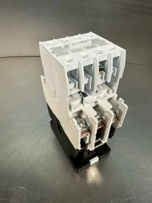 Eaton Cutler-Hammer C320KGT8 SER. A2 TERMINAL BLOCK (7.2.5)