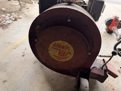 Used GIANT VAC AND ECHO BLOWER AND WEEDWHIPER Leaf Blowers (Commercial) Michigan US | Miedema Asset Management Group #1454351