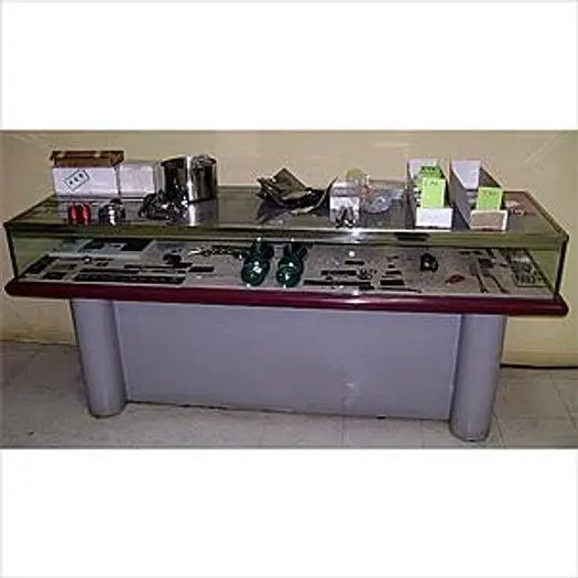 8151-400 1 Package 4 Glass enclosed jewelry display cases