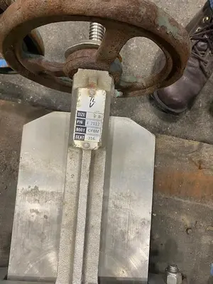 USED DEZURIK, ROVALVE , VELAN, TLV SIZE 6"