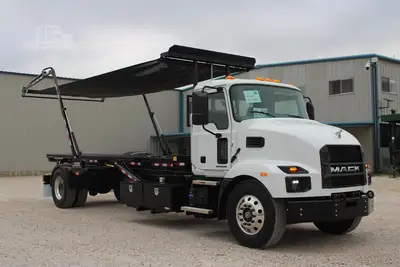 New | in-Stock 2027 MACK MD7 Rolloff Trucks Texas US | Roll Off Truck World #1491912
