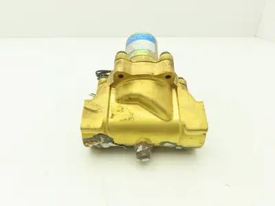 Honeywell Skinner L2LB6300 1" NPT Solenoid Operated Water Valve 5-300PSI 24VDC