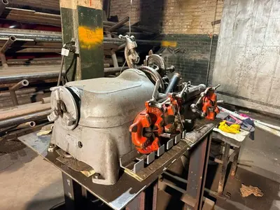 RIGID PIPE THREADER WITH TOOLING
