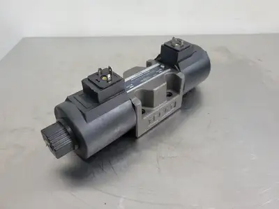 NEW YUKEN DSG-03-3C3-D12-N-5090
