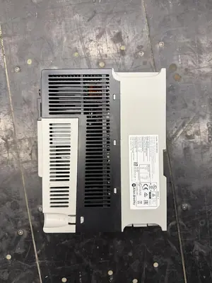 USED ALLEN-BRADLEY 25B-E012N104