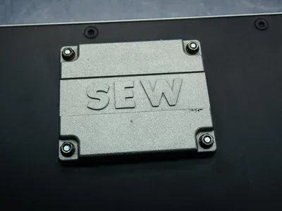 NEW SEW SERVODRIVE PHC21AA075M1E31A00